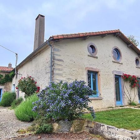 فيلا Le Terrier Maison De Campagne 250 M2 Grande Capacite 20 Couchages, 4500M2 De Terrain Saint-Pierre-du-Chemin المظهر الخارجي الصورة
