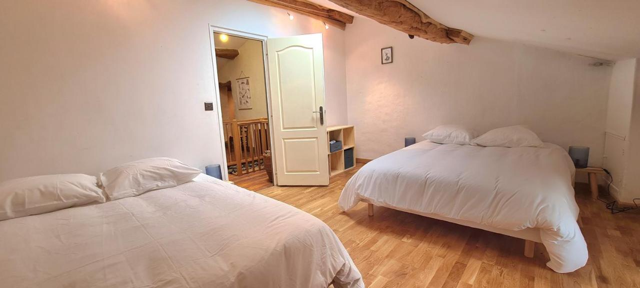 فيلا Le Terrier Maison De Campagne 250 M2 Grande Capacite 20 Couchages, 4500M2 De Terrain Saint-Pierre-du-Chemin المظهر الخارجي الصورة