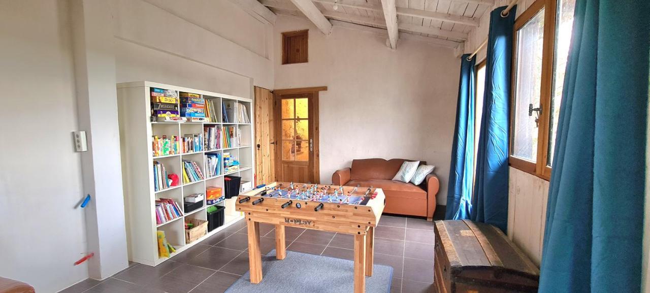 فيلا Le Terrier Maison De Campagne 250 M2 Grande Capacite 20 Couchages, 4500M2 De Terrain Saint-Pierre-du-Chemin المظهر الخارجي الصورة