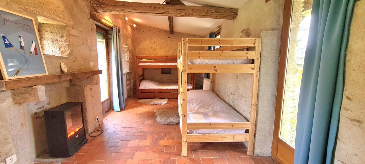 فيلا Le Terrier Maison De Campagne 250 M2 Grande Capacite 20 Couchages, 4500M2 De Terrain Saint-Pierre-du-Chemin المظهر الخارجي الصورة