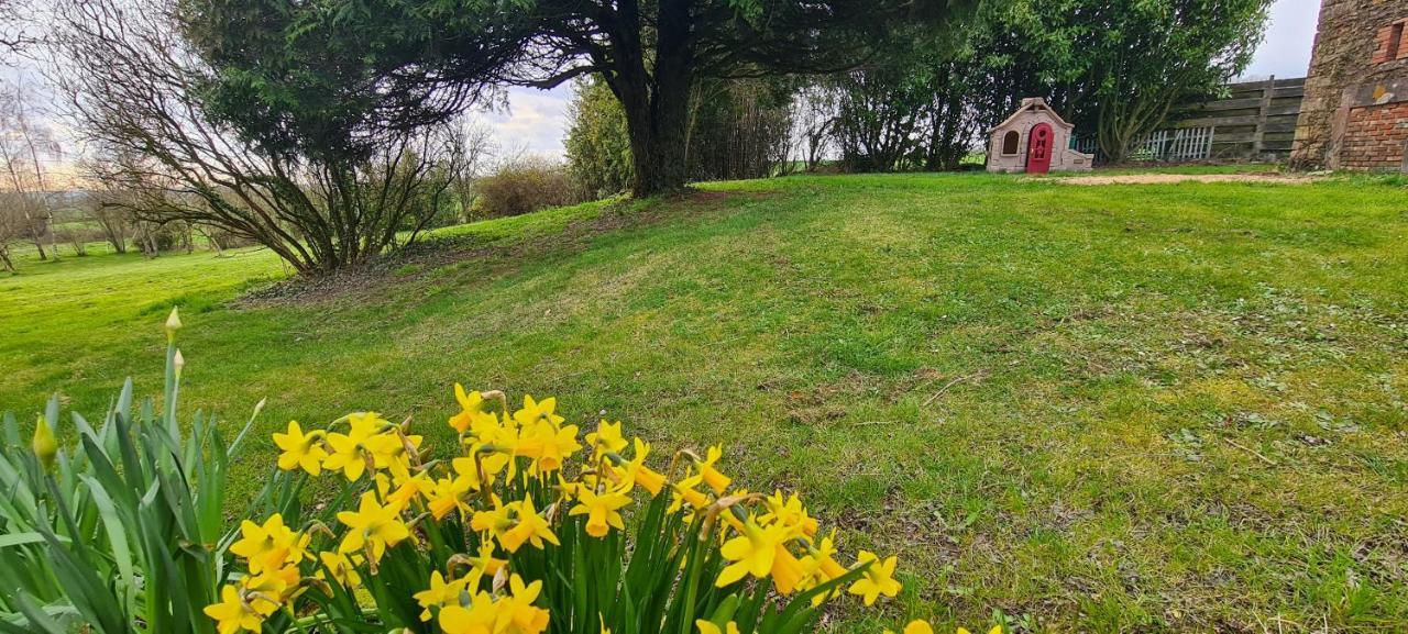فيلا Le Terrier Maison De Campagne 250 M2 Grande Capacite 20 Couchages, 4500M2 De Terrain Saint-Pierre-du-Chemin المظهر الخارجي الصورة
