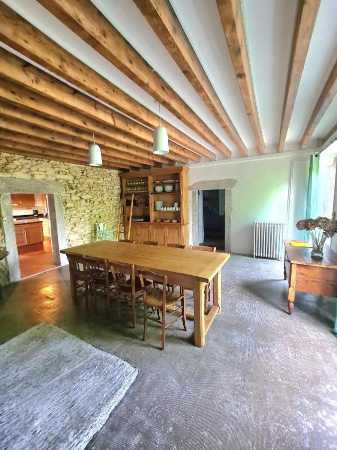 فيلا Le Terrier Maison De Campagne 250 M2 Grande Capacite 20 Couchages, 4500M2 De Terrain Saint-Pierre-du-Chemin المظهر الخارجي الصورة