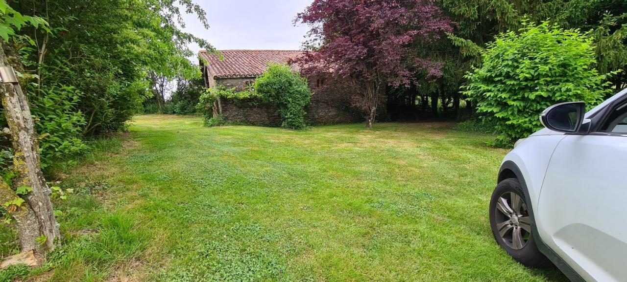 فيلا Le Terrier Maison De Campagne 250 M2 Grande Capacite 20 Couchages, 4500M2 De Terrain Saint-Pierre-du-Chemin المظهر الخارجي الصورة