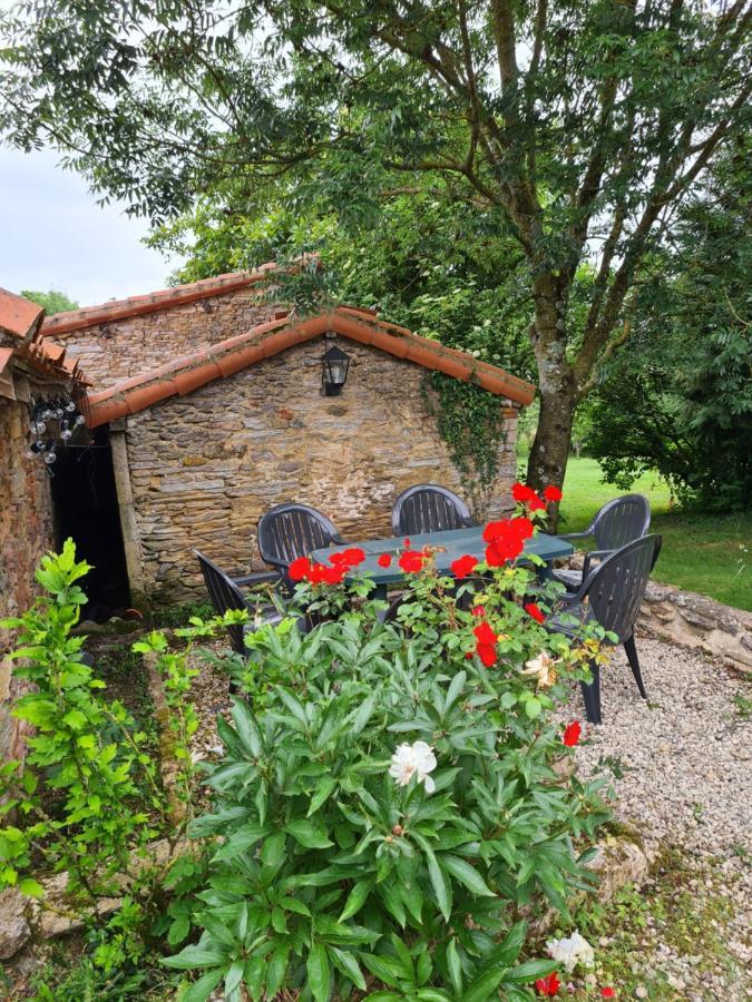 فيلا Le Terrier Maison De Campagne 250 M2 Grande Capacite 20 Couchages, 4500M2 De Terrain Saint-Pierre-du-Chemin المظهر الخارجي الصورة