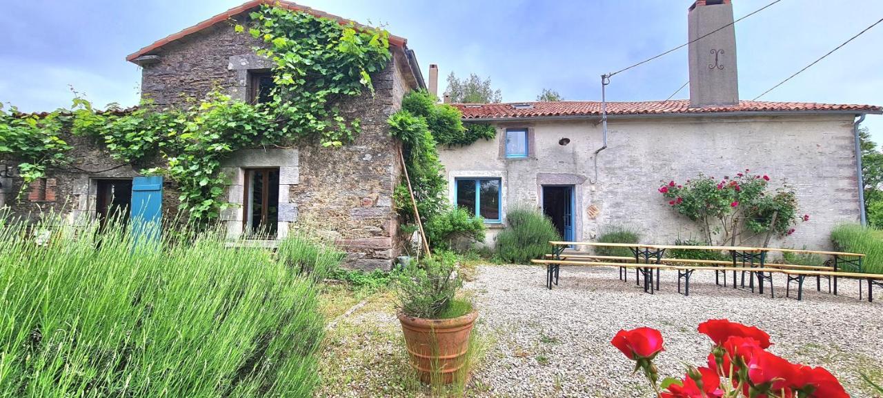فيلا Le Terrier Maison De Campagne 250 M2 Grande Capacite 20 Couchages, 4500M2 De Terrain Saint-Pierre-du-Chemin المظهر الخارجي الصورة