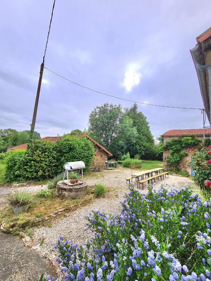 فيلا Le Terrier Maison De Campagne 250 M2 Grande Capacite 20 Couchages, 4500M2 De Terrain Saint-Pierre-du-Chemin المظهر الخارجي الصورة