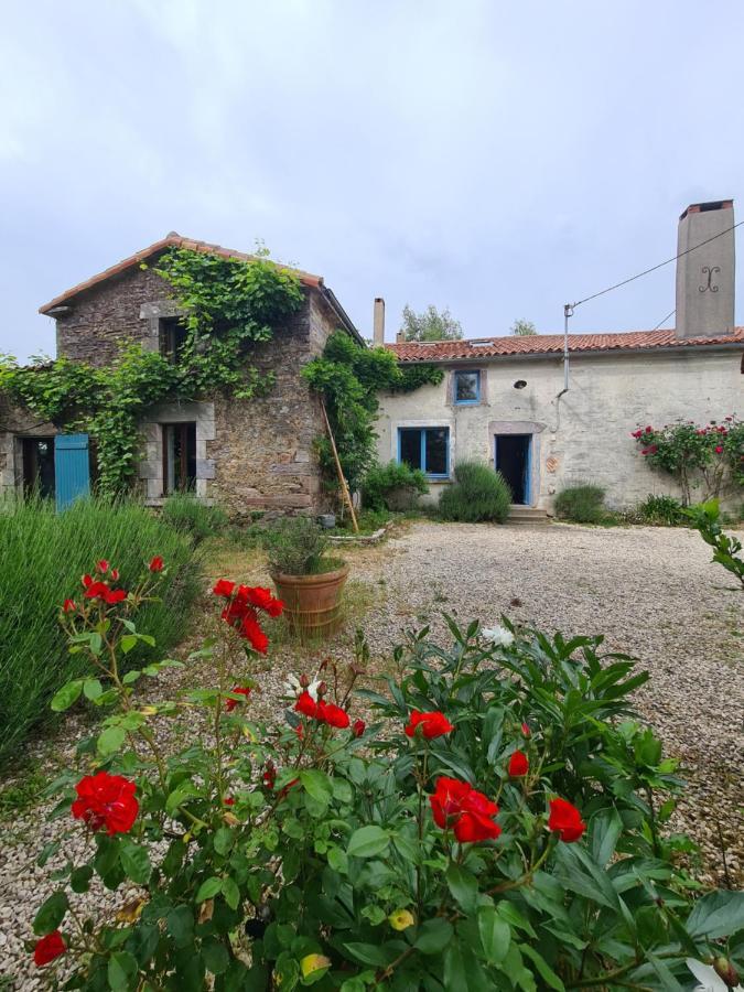 فيلا Le Terrier Maison De Campagne 250 M2 Grande Capacite 20 Couchages, 4500M2 De Terrain Saint-Pierre-du-Chemin المظهر الخارجي الصورة